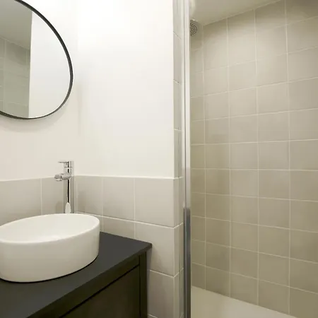 Relish Baguette In Light-filled Duplex Appartamento